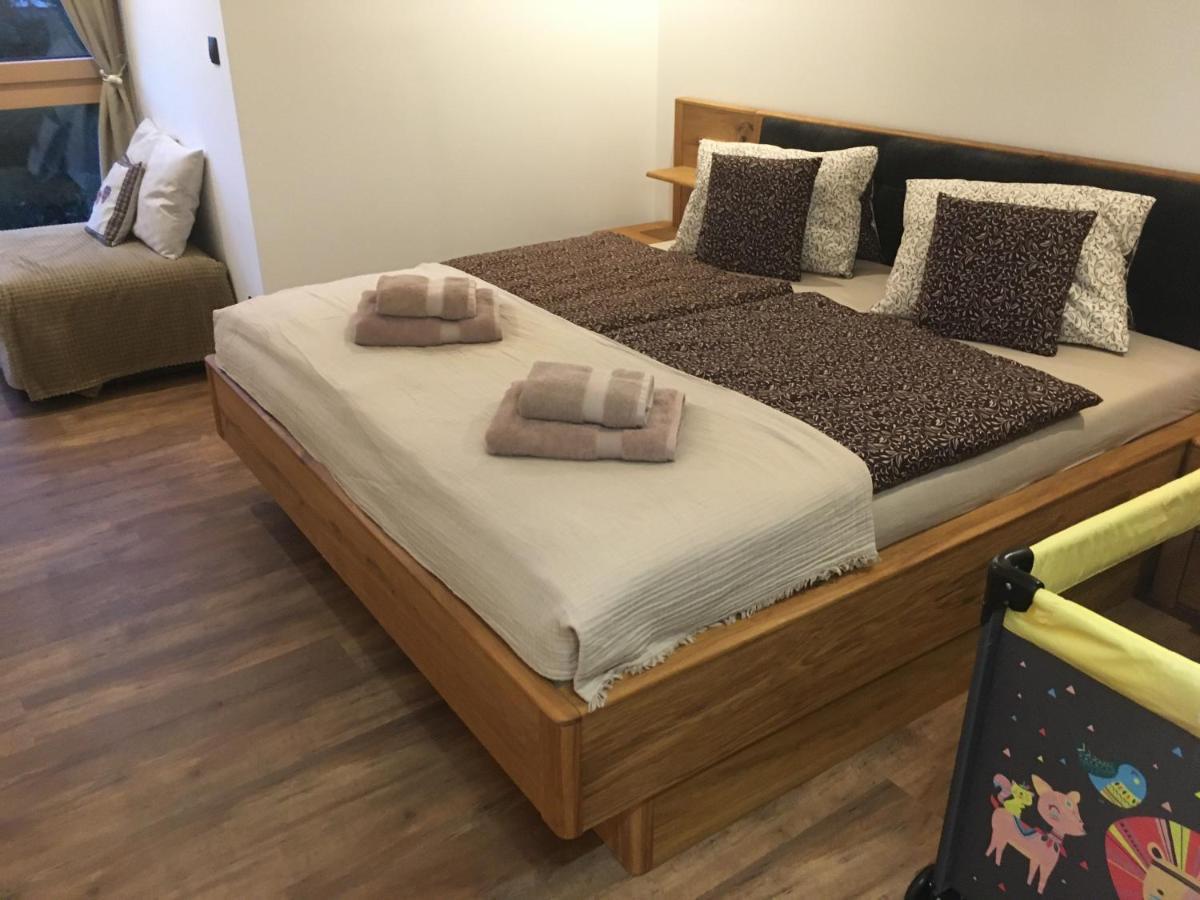 Apartman S Vyhladom Na Stity Ovruc 312 Штрбскє-Плесо Екстер'єр фото